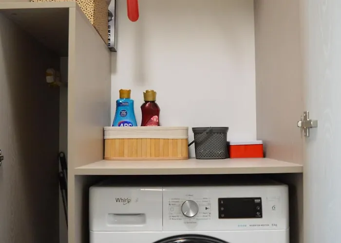 Riverview - Free Private Parking *