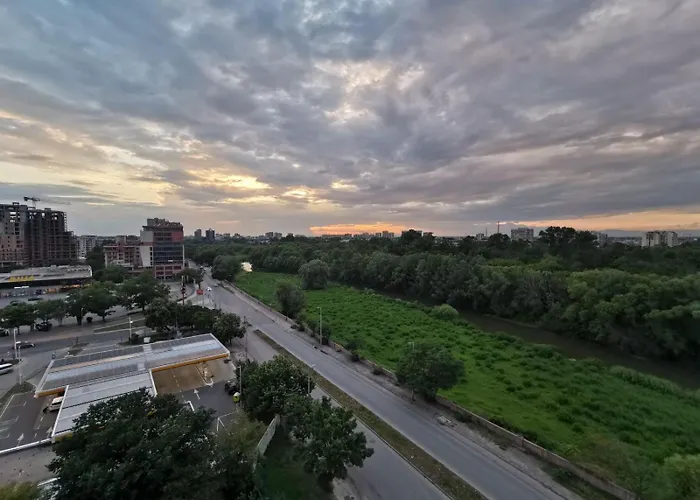 Riverview - Free Private Parking Apartamento